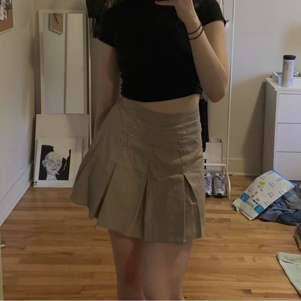 Vintage Beige Pleated Mini Skirt